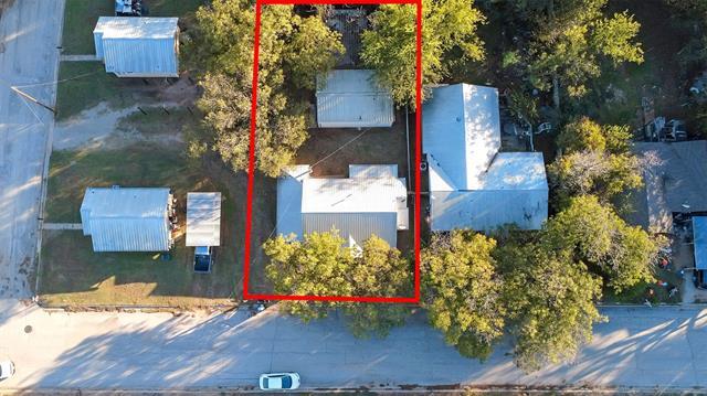 Photo - 611 W College St