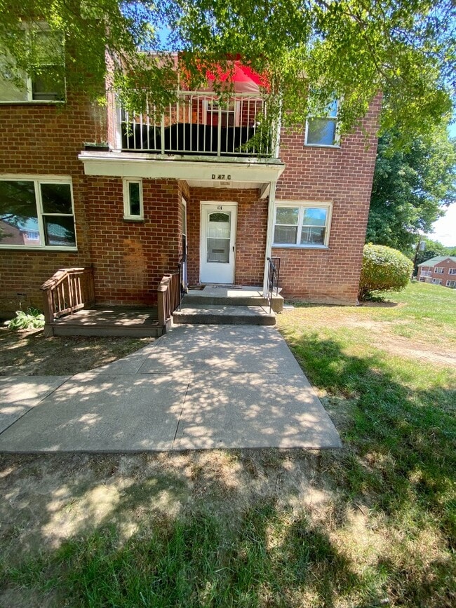 Photo - 157 White Plains Rd