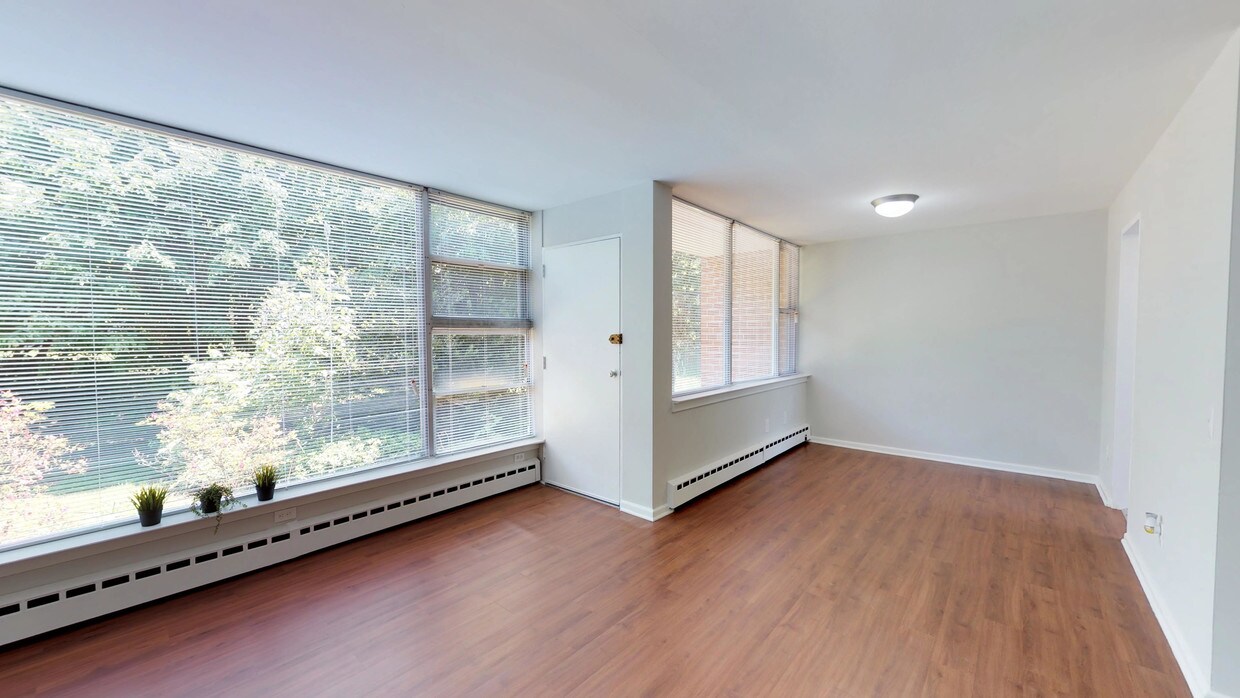 Photo - Cherokee Apartments