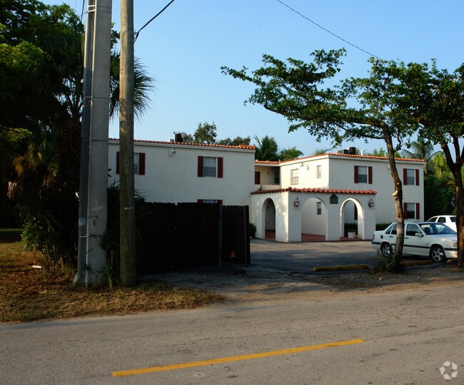 16 SW 9th St Ft. Lauderdale, FL 33315