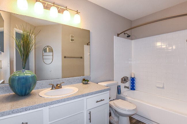 Photo - Fourteen01 Apartments