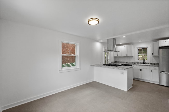Photo - 1454 Elizabeth Blvd