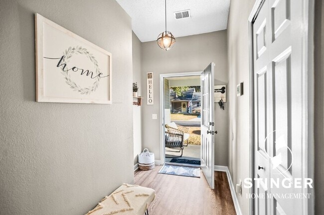 Photo - 16 Brindlewood Dr