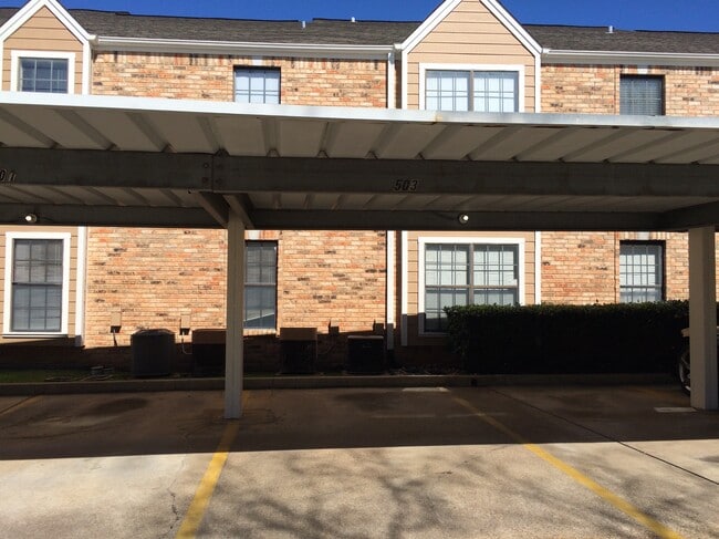 Photo - 400 W South Town Dr