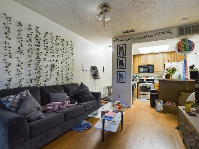 Photo - 806 W 24th St Unit 131