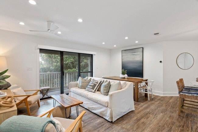 Building Photo - 3799 County Rd 30A Unit ID1447128P