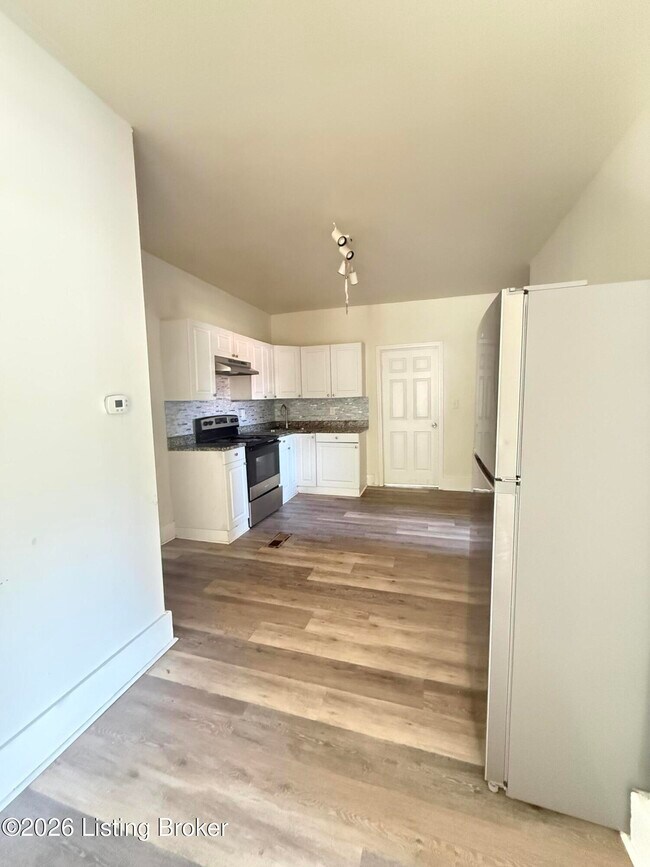 Photo - 1120 Weller Ave