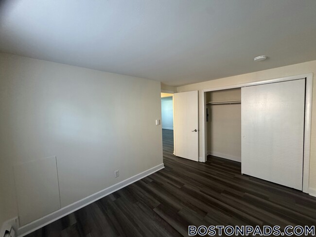 7 Totman Dr Unit 1