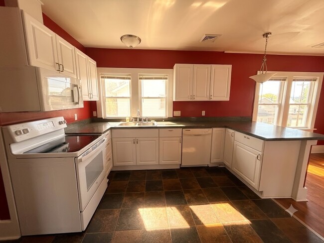 Photo - 107 W Valley St Unit 2