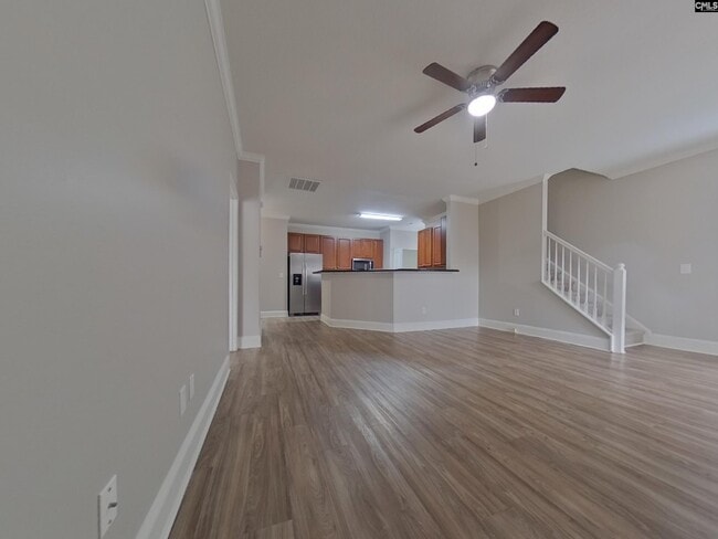 Photo - 302 Merchants Dr