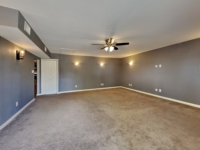 Photo - 5053 Ashlock Dr