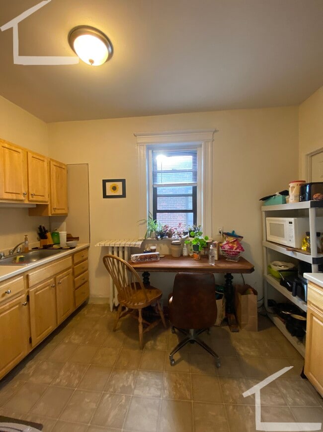 Building Photo - 150 Freeman St Unit 5 Rental