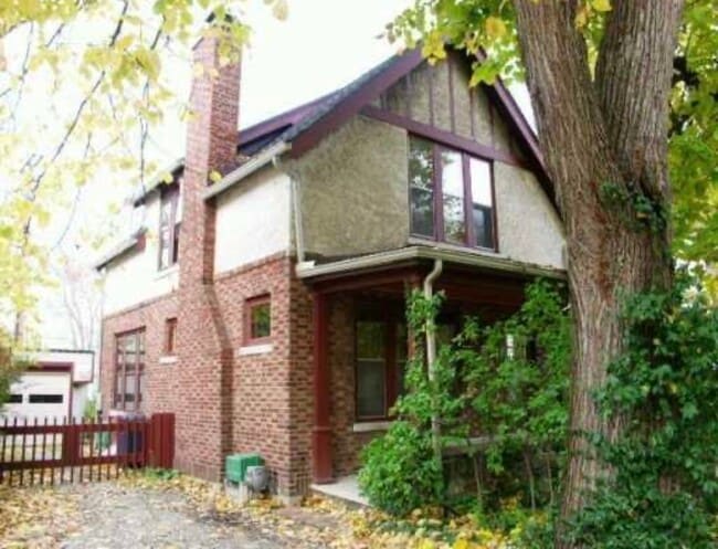 Photo - 208 Koch Ave