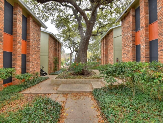 Photo - St. Edwards Place Apartments