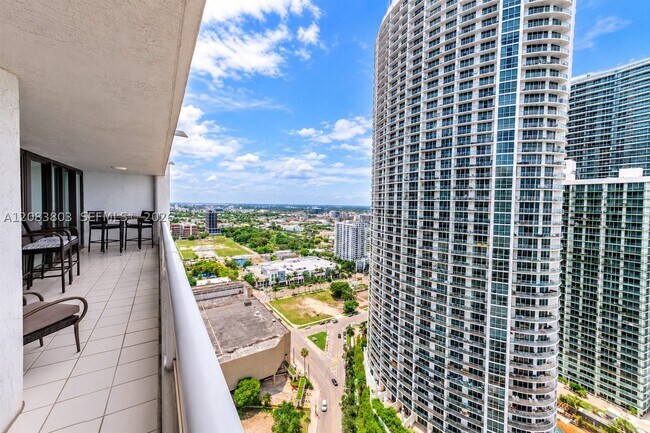 Photo - 1717 N Bayshore Dr Unit A-3750