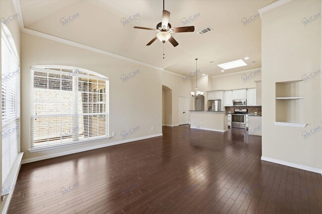 Photo - 5629 Hummingbird Ln