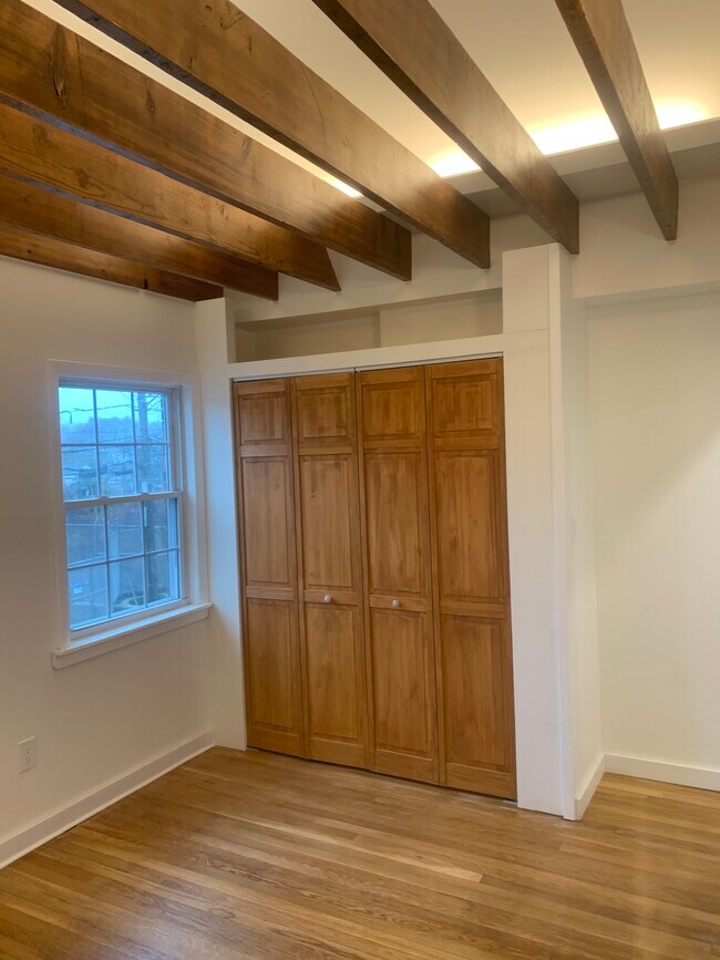 Master BedroomB - 130 River Road Ext