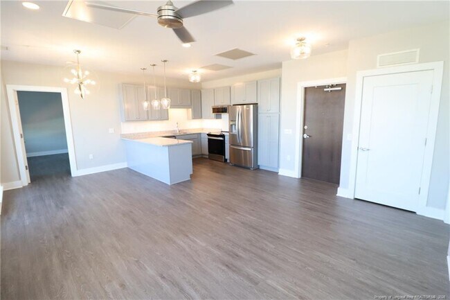 145 S Main St
