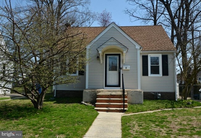 Building Photo - 13 Massachusetts Ave