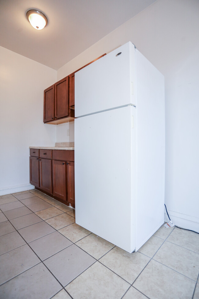 Photo - 5011 N Damen Ave Apartment Unit #32