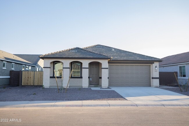 Building Photo - 8437 W Medlock Dr