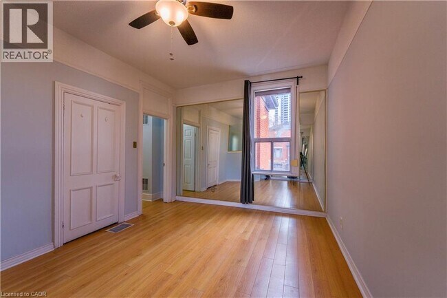 Photo - 255 Main St W Unit 2