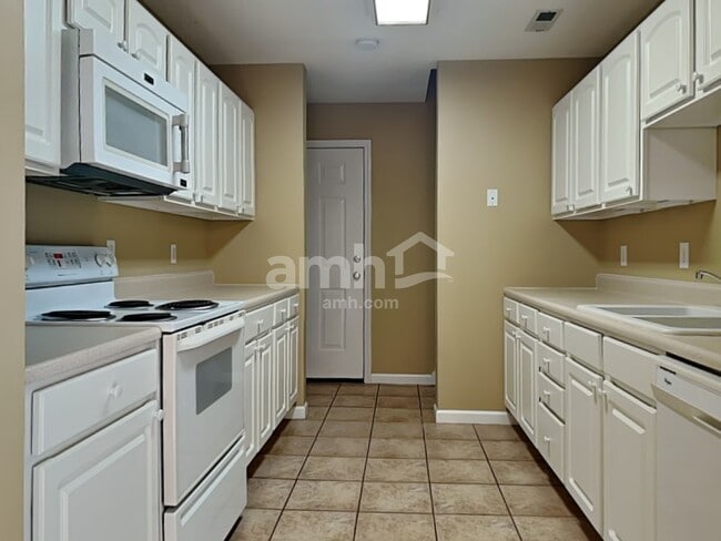 Photo - 8440 Lawnpark Dr