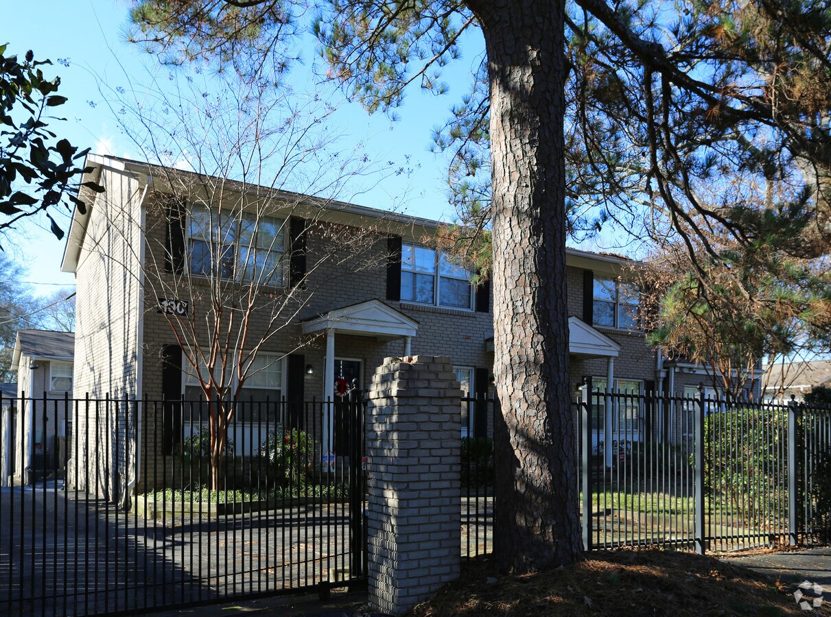 Photo - Clayburne Place