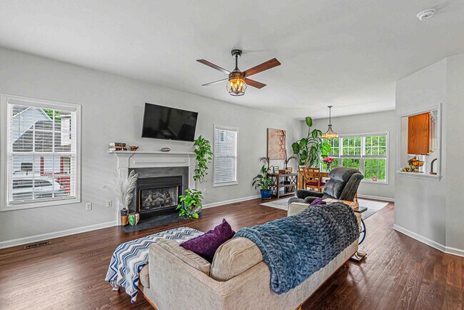 Photo - 609 Riva Ridge Rd