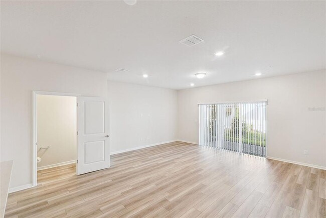 Photo - 115 Ivy Edge Ln