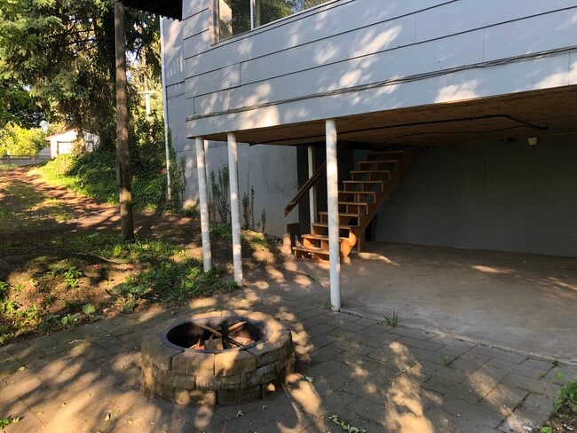 Photo - 1265 NE Hillside Dr Unit Lower