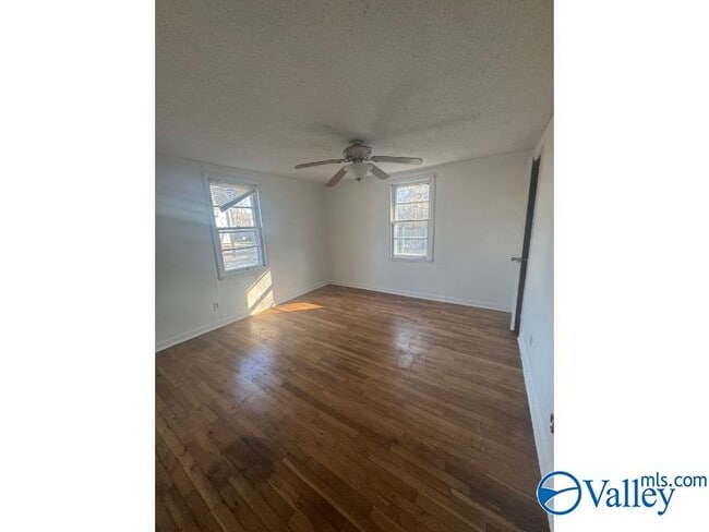 Photo - 118 Brockway Ave