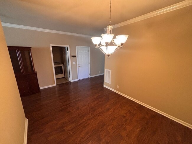 Photo - Beautiful 2-Bed, 2.5-Bath Townhouse in Har...