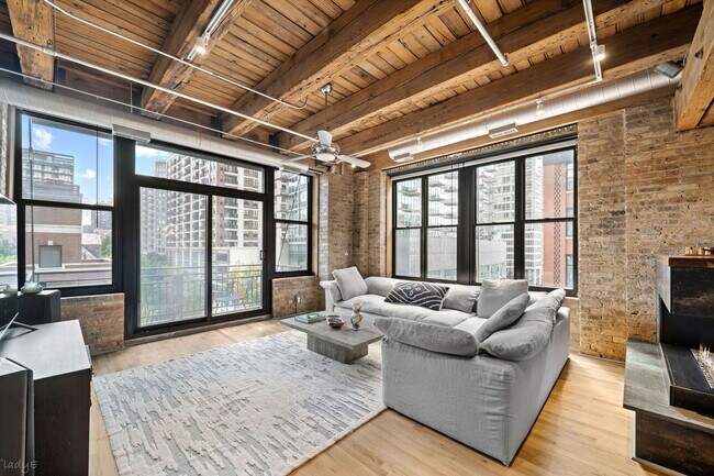 Photo - 520 W Huron St Unit 412