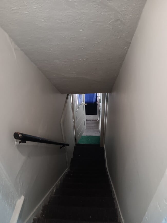 Photo - 206 State St