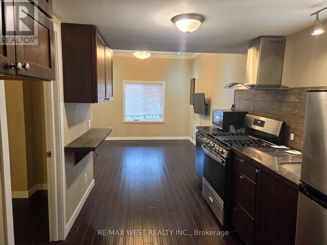 Photo - 44 Beechwood Ave