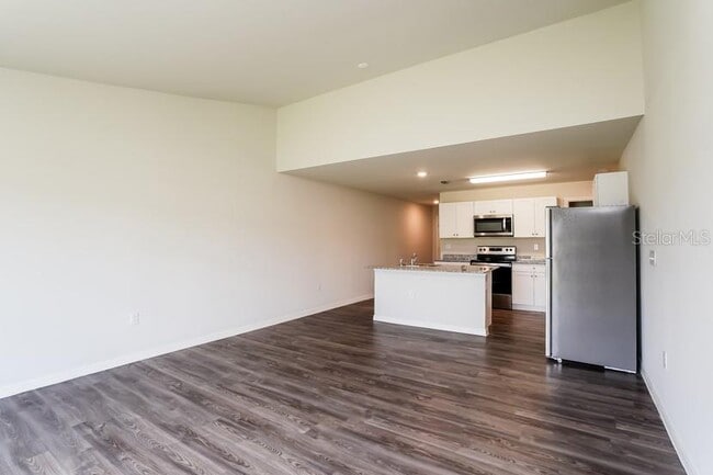 Photo - 18302 Gibraltar Ln