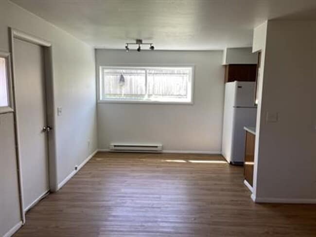 Photo - 500 S Circle Dr Unit B