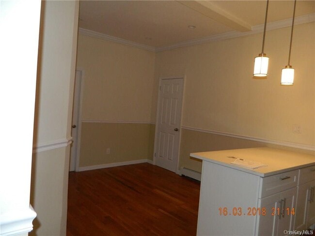 Photo - 1182 E Tremont Ave Unidad 1