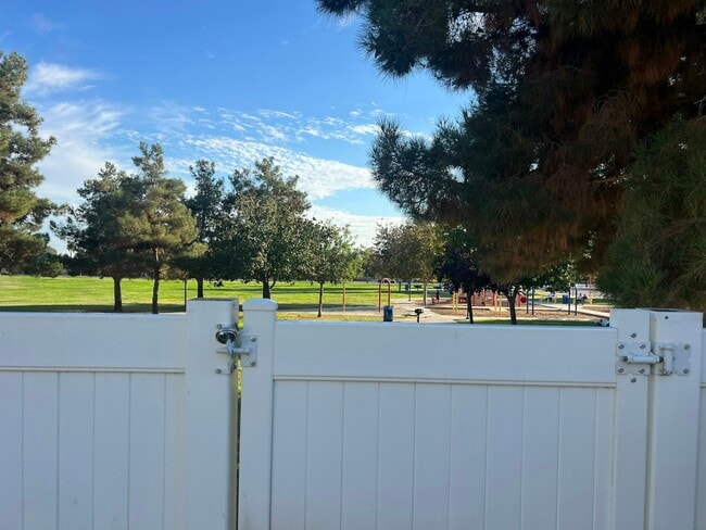 Photo - 437 Rian Noelle Ct