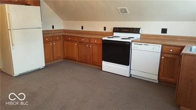 Photo - 325 S East St