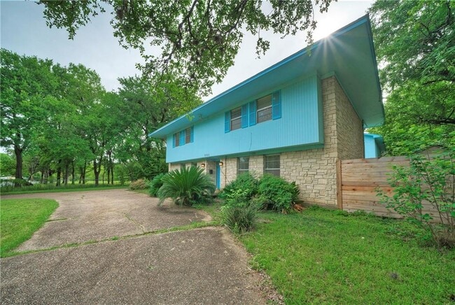 Photo - 2105 Rabb Rd