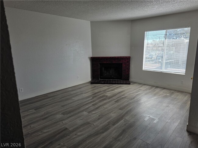 Photo - 1912 Lirio Way