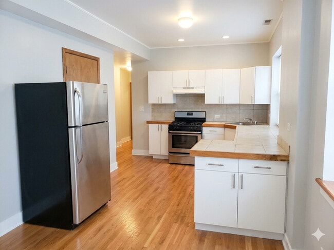 Photo - 4450 Sheridan Park Apartments