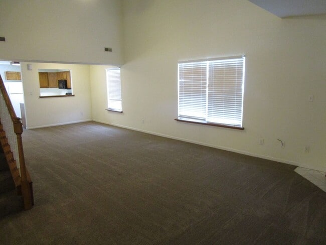 Photo - 1704-1706-1706 Louise Cir