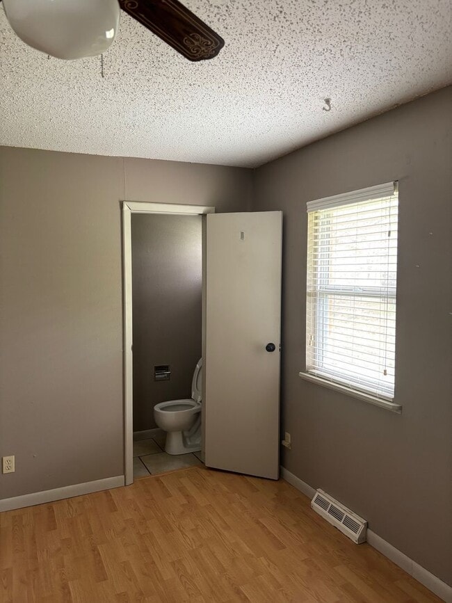 Photo - 3/2 home in Prairie Grove