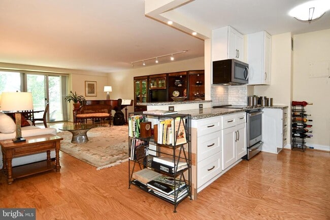 Photo - 1435 4th St SW