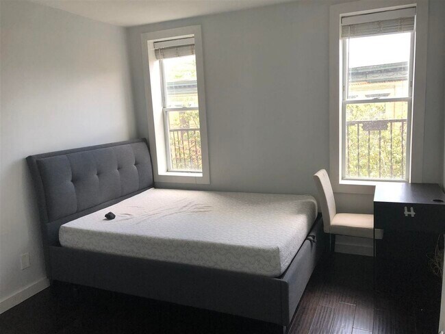 Photo - 100 Park Ave Unidad 4 Rental