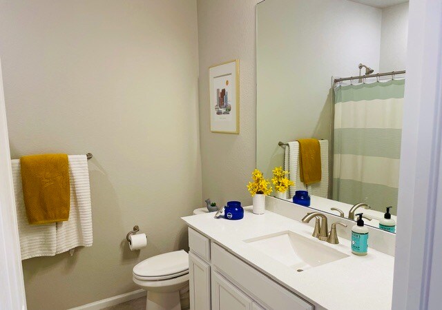 Photo - 13564 House Finch St