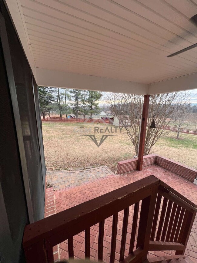 Photo - 1244 Mountain View Rd